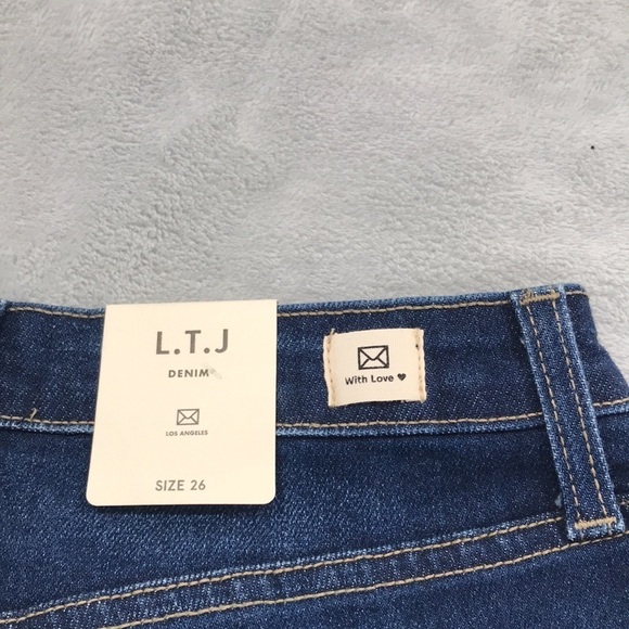 Letters to Juliet Juliet Distressed Jeans - Picture 8 of 13